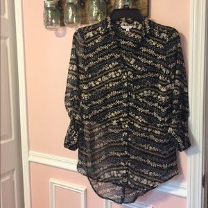 NWOT Sweet Floral Blouse
